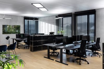 Tende a strisce verticali, SG 2960, Colorama 2, Office, Bern, Switzerland