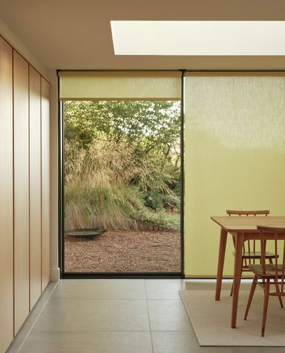 Tende a rullo, SG 4955, Colorama 2, Cedars, Ipswich, Suffolk, United Kingdom