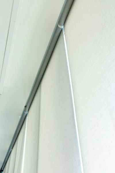 Tende a rullo, SG 4960, Versascreen 1-10%, Virgin Money, Glasgow, Scotland, United Kingdom